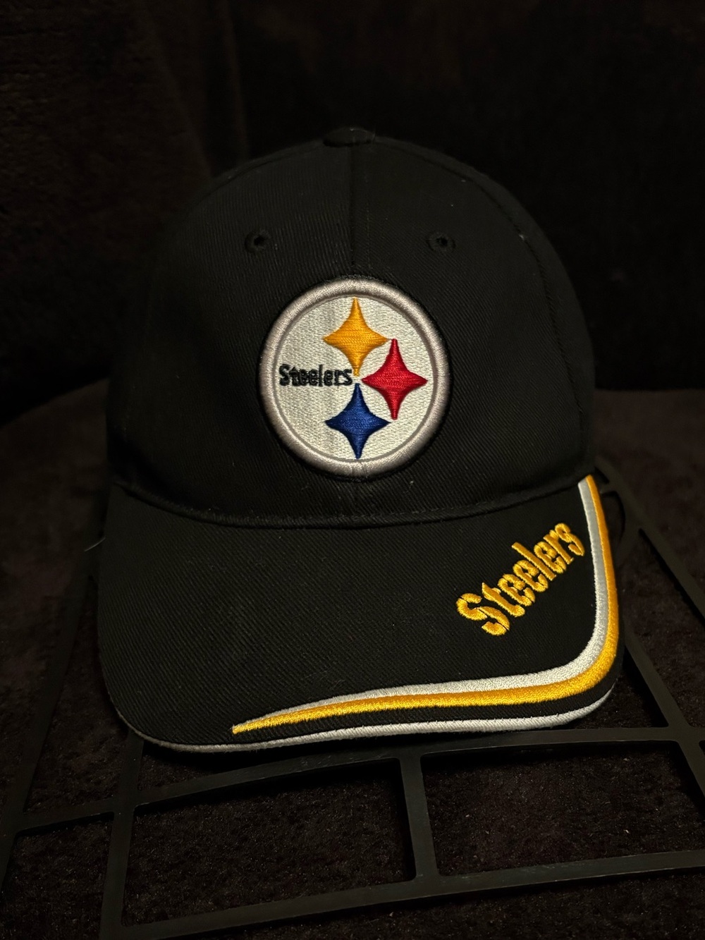 Pittsburgh Steelers x NFL Team Apparel hook & loop black yellow hat adjustable